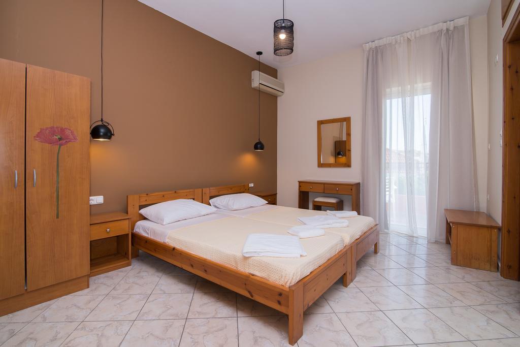 Hanna'S Apartments Палеохора Екстер'єр фото